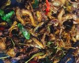Hình bước làm 3 của món Khô gà lá chanh