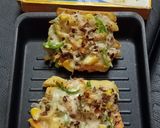 A picture of step 4 of Frenchizza.
