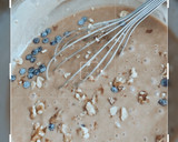 Foto del paso 5 de la receta: Bizcocho de mandarina, nueces y chocolate