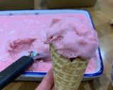 A picture of step 2 of Strawberry Ice cream.