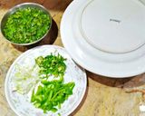 A picture of step 1 of Crispy pakore.