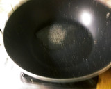 A picture of step 1 of Kanda poha.