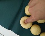 Foto langkah ke 6 dari resep Donat Tape.