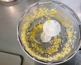 Une image de l'étape 3 de Gâteau aux groseilles noires, citron et crème.