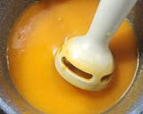 Foto del paso 4 de la receta: 🍲🧀🥚Sopa salvadora de 4 ingredientes + sopa crema con queso y huevo 🥚🧀🍲