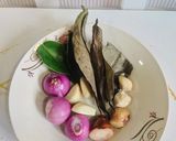 Foto langkah ke 2 dari resep Labu kuning & daun pepaya jepang kuah santan.