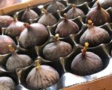 A picture of step 1 of Fig Salad.