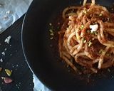 Foto del passaggio 6 della ricetta Pici con aglio,pistacchi e briciole di pane