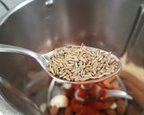 Foto del paso 1 de la receta Mojo rojo picón en menos de 5 minutos (Thermomix)