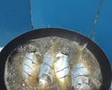 Ikan kembung goreng sambal dabu-dabu langkah memasak 4 foto
