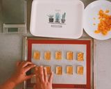 A picture of step 8 of Pineapple Cakes.