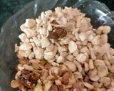 મીક્સ ડ્રાયફ્રુટ ચીકી (Mix Dryfruit Chiki Recipe In Gujarati) રેસીપી સ્ટેપ1ફોટો
