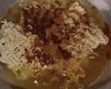 A picture of step 1 of Maggi pakoda.