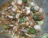 A picture of step 5 of Chinese Chilli Idli.