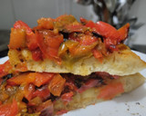 Foto del paso 10 de la receta: Falsa "pizza" de pimiento y tomate caramelizados🍅🌶️🍕