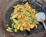 Foto langkah ke 6 dari resep Oseng Sayuran (Terung Putih, Buncis, Tauge, Petai).