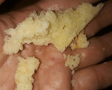 Foto langkah ke 14 dari resep Cake tape sederhana tabur keju.