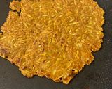 A picture of step 4 of Whole wheat lauki thalipeeth.