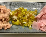 Foto del paso 2 de la receta: Cena saludable! Tortilla fit, jugosa de jamón York, puerro y atún