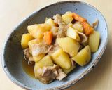 Foto del passaggio 4 della ricetta Nikujaga🇯🇵 Carne e patate