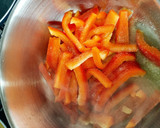Foto do passo 2 de Frango em molho de pimentos