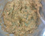 A picture of step 2 of Maharashtrain snacks Onion potato spinach pakora.