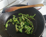 Foto del paso 3 de la receta: Pasta con brócoli