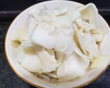 Hình bước làm 1 của món Canh cá thác lác nấu măng chua