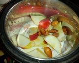 A picture of step 1 of Chia seeds apple smoothie.
