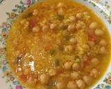 Foto del paso 1 de la receta: Potaje de garbanzos con arroz