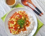 Foto langkah ke 4 dari resep Nasi Telor Hongkong.