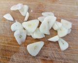 Foto del paso 6 de la receta: Patatas con gambas, almejas y gulas