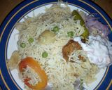 A picture of step 6 of Leftover Aloo gosht sy rice banain.