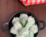 Foto langkah ke 5 dari resep Klepon Gula Merah (No Air Kapur Sirih).
