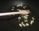 A picture of step 1 of Scallop and zucchine risotto.
