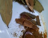 A picture of step 2 of Kac'chay gosht ki biryani.