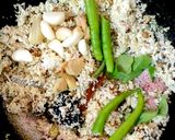A picture of step 6 of Kerala kadala curry.