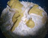 Gambar langkah 2 resipi Semperit Susu.