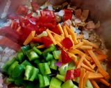 Φωτογραφία βήματος 7 της συνταγής Yaki Udon Stir Fry με λαχανικά και μπέικον C&G
