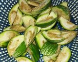 Foto langkah ke 1 dari resep Tumis Terong Bulat Teri Medan.