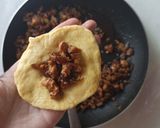 Foto langkah ke 6 dari resep Bakpao Kabocha (Labu Kuning) isi Ayam Kecap.