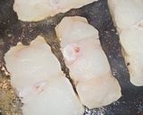 Foto del paso 1 de la receta: Pimiento relleno de rape y gambas langostineras