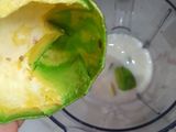 Avocado and Banana Frozen Yogurt recipe