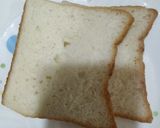 A picture of step 3 of Crisp garlic peri peri toast.