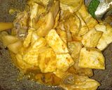 Foto langkah ke 5 dari resep Ayam Masak Daun Singkong (Mix Tahu).
