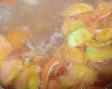 Hình bước làm 2 của món Canh cà chua nấu mực