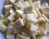 Foto del paso 3 de la receta: Coca de manzana con arándanos y jengibre confitado