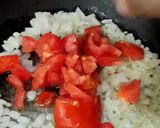 A picture of step 2 of Shakshuka.