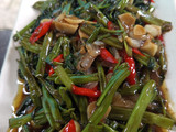 Tumis kangkung kering