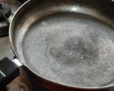 A picture of step 2 of Restaurant style bhindi masala.